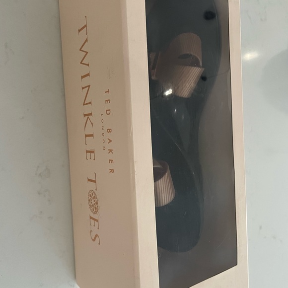 Ted Baker Suszie Flip Flops - Picture 3 of 3